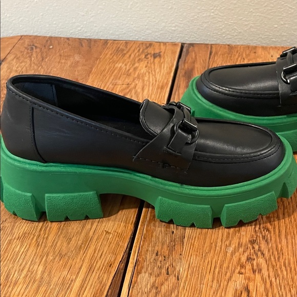 Steve Madden Trifecta Platform Loafers – Size 6.5 – Black w/ Green Lug Sole - Picture 8 of 11